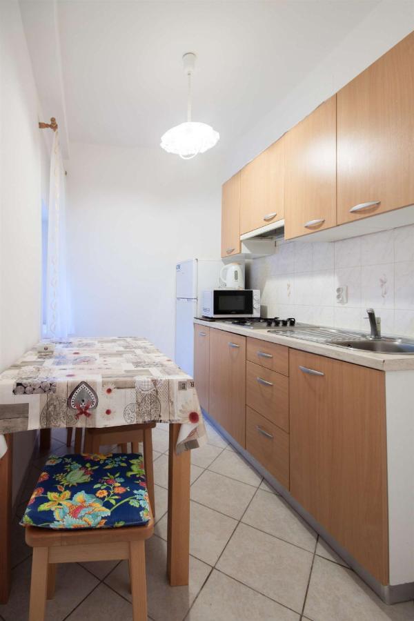 Apartments Dara Umag Exteriör bild