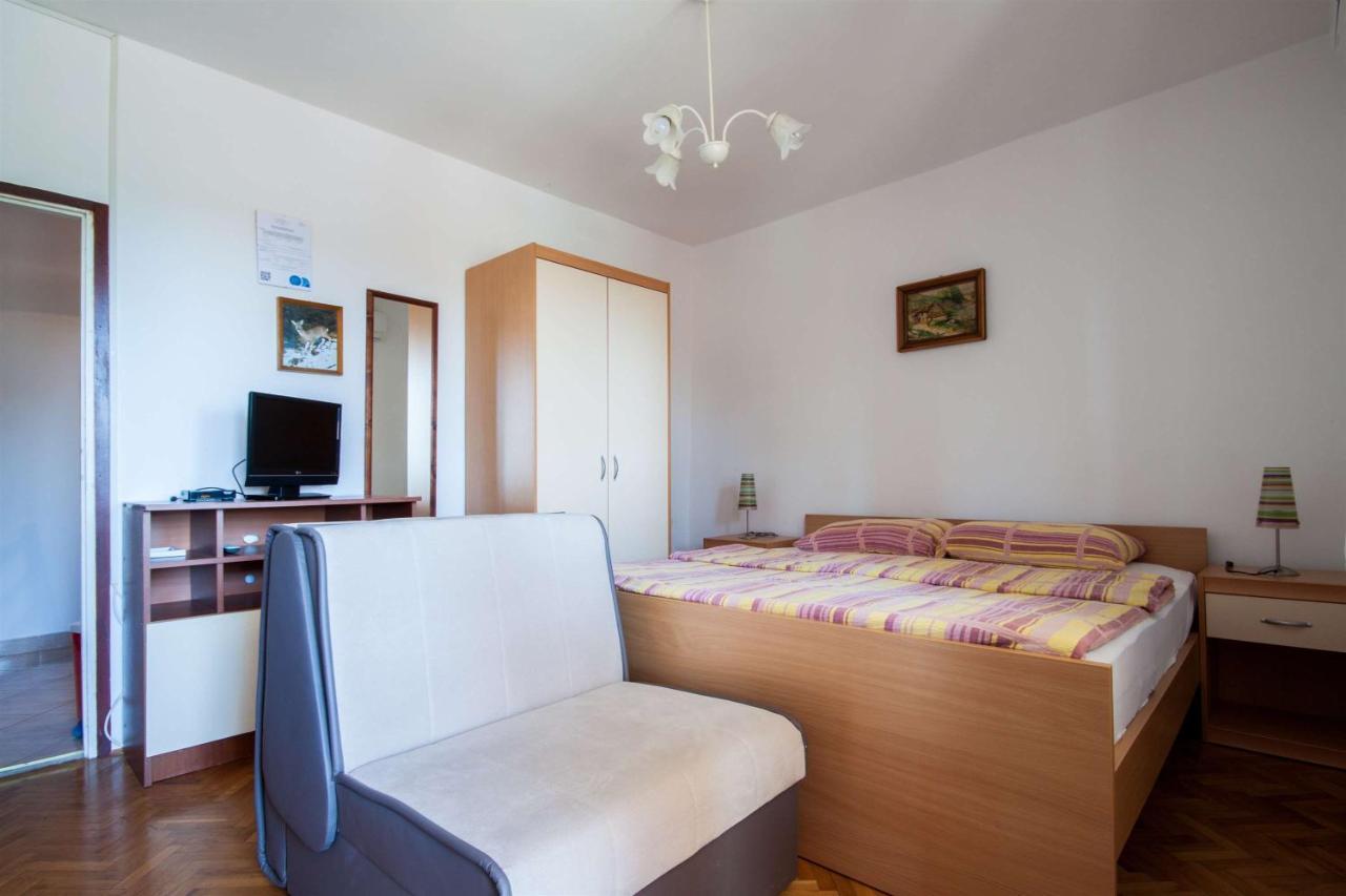 Apartments Dara Umag Exteriör bild
